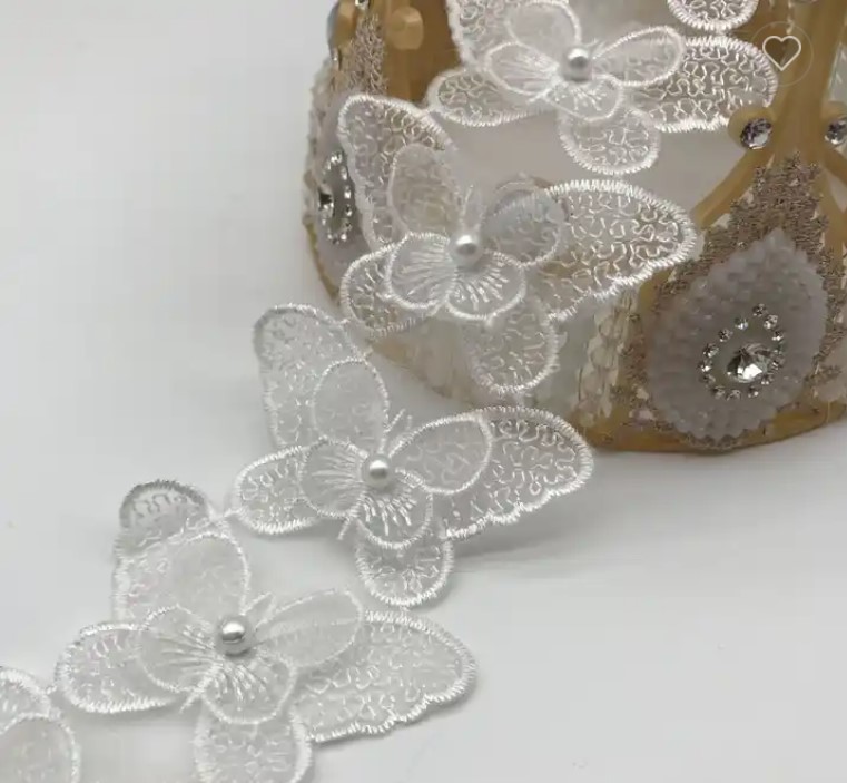 Fluturi 3D cu perle/ banda
