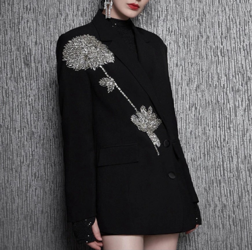 Floare  din cristale argintiu 42x18cm, pentru haine dama, lucrata manual
, glass beads, glass apliques