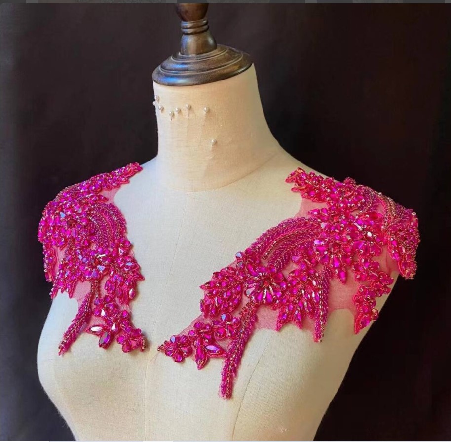 Aplicatii  de cusut cu cristale din sticla, fucsia-magenta, 30x18cm, lucrata manual, glass beads, glass apliques
