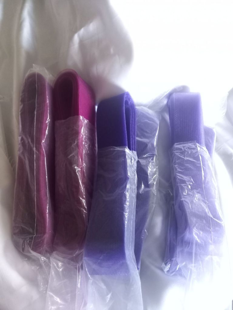 Rijelina de 5 cm,  Culori disponibile:
gri si gri inchis , bleu-turcoaz intena, bleu-turcoaz deschis, mov-lila, mov-violet, amarant: purpuriu intens