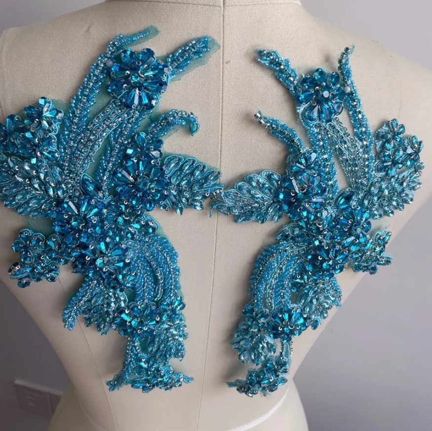 Aplicatii cu cristale din sticla turcoaz, 30x18cm, diferite culori., lucrata manual ,glass beads, glass apliques
