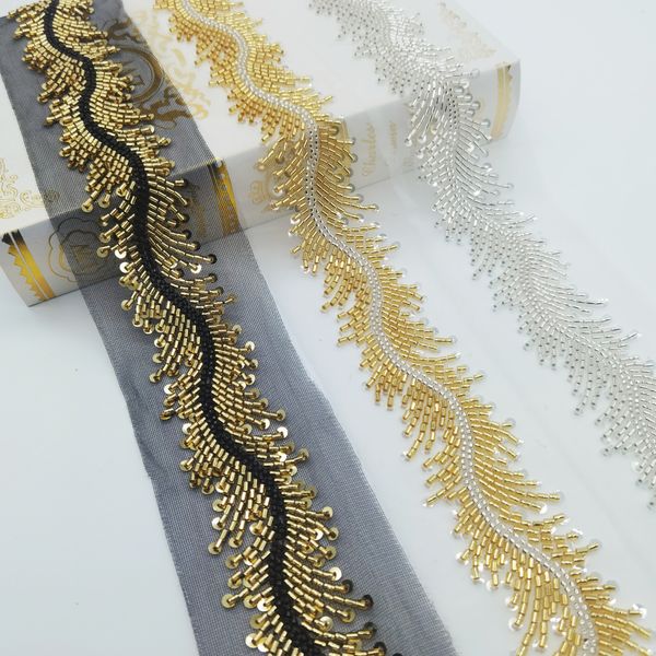 Bordura, brau, curea, cu cristaledin sticla , bordura, broderie, lace fabric glass beads, glass apliques.  Broderii exclusive. Calitate Superioara.