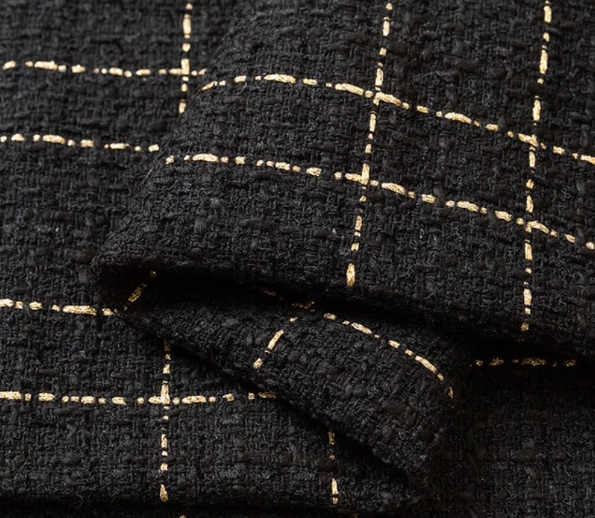 stofa tweed , stofa neagra stil chanel . Tesaturi de evenimente, rochii de seara, bluze, fuste.